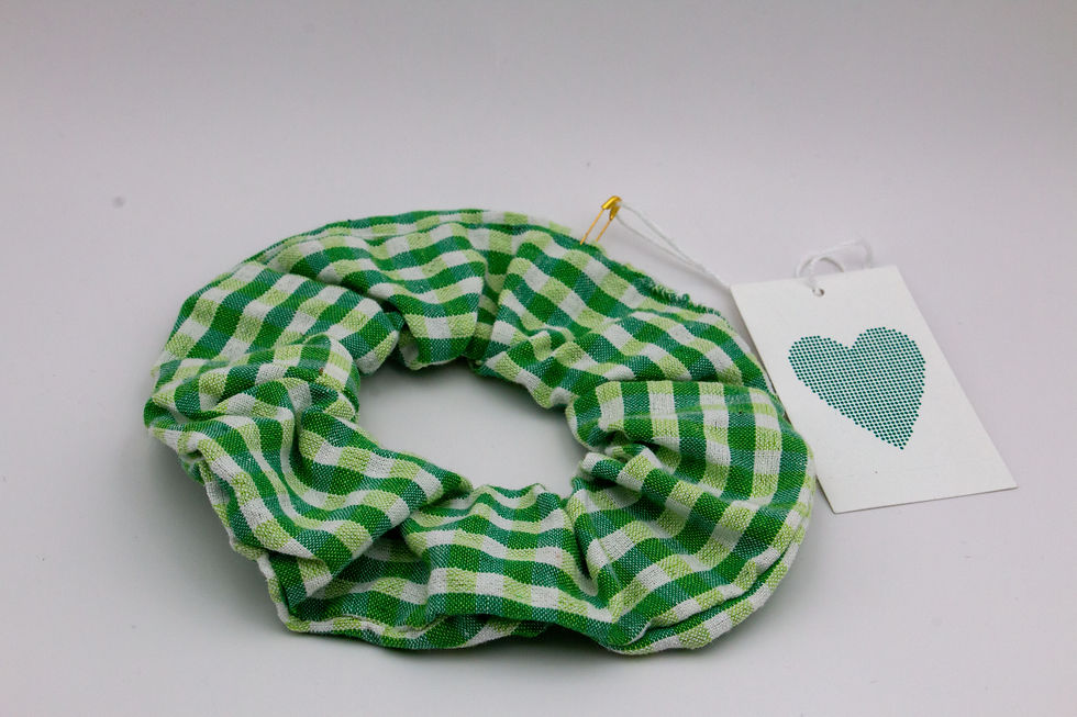 Thumbnail: Lili Pepper - Cotton Scrunchy