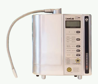 LeveLuk SD501 Platinum hydrogen water ionizer by Enagic – durable model with 7 titanium plates for advanced water ionization.