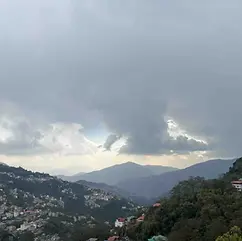 Peaceful mountain peaks of Gangtok, India, providing the Himalayan inspiration for students who lear