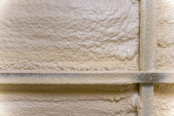 Ilustrasi Polyurethane Foam Spray