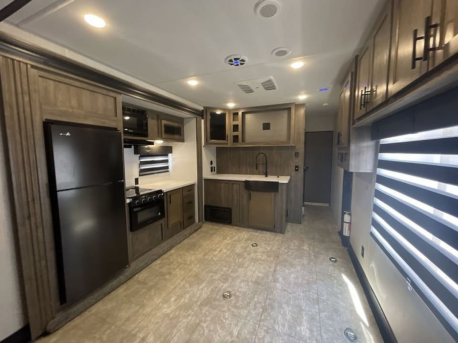 NEW RV PIC12.jpg