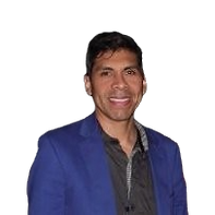foto carlos_edited.png