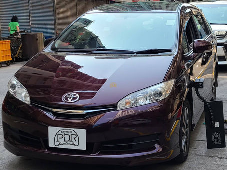 TOYOTA WISH 車門及前沙板 免噴油 凹痕維修 凹痕修復 凹痕還原 車身凹痕 車身維修 汽車凹痕 開門L PDR DENT 凹 汽車 撩凹 7人車