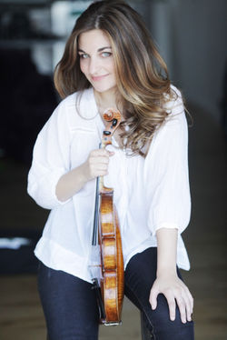 Alexandra Soumm