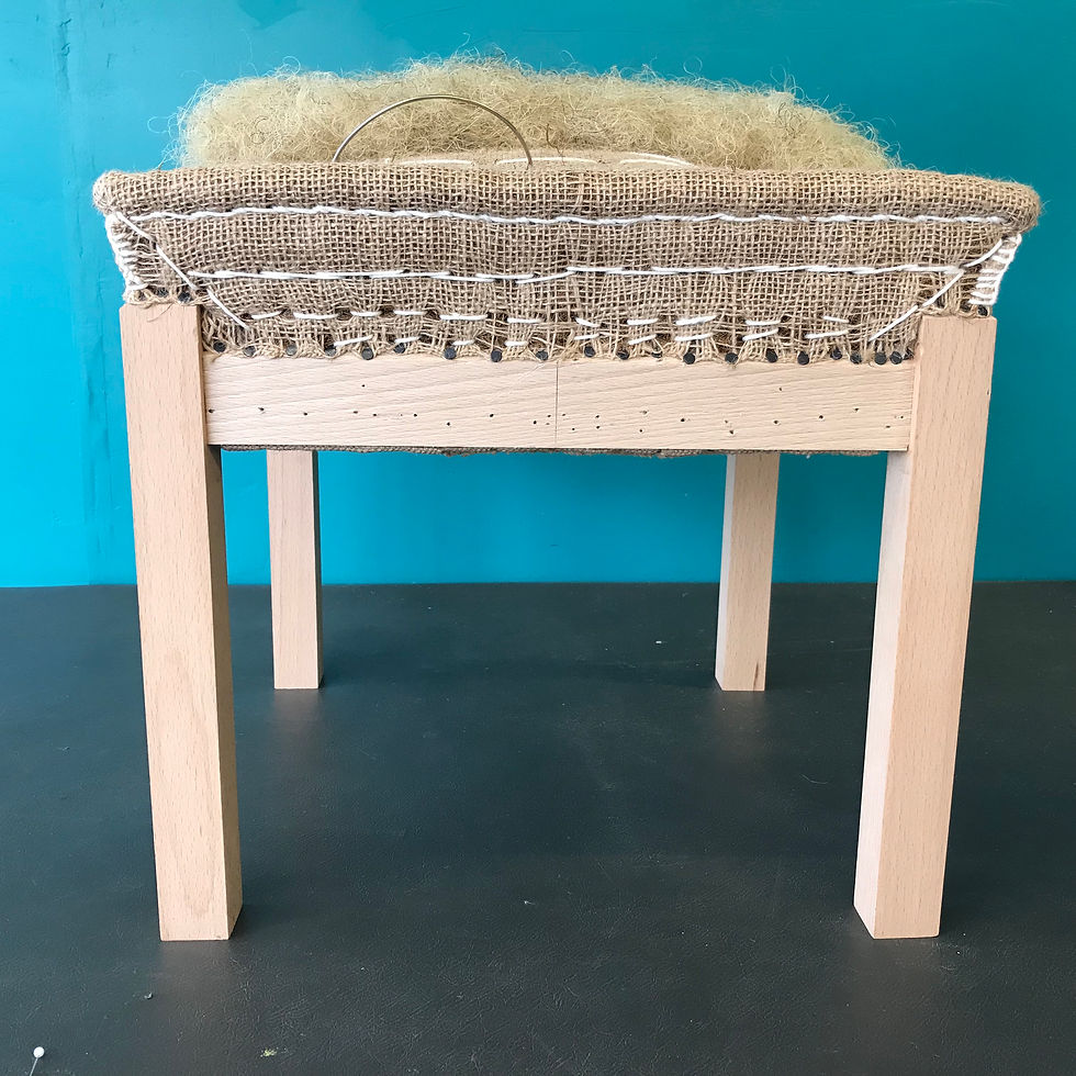 Tabouret Carre - Sprung apprentice stool