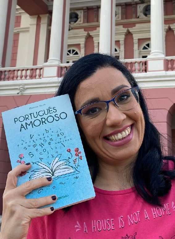Mayanna Velame, autora do livro Português Amoroso Vol 1