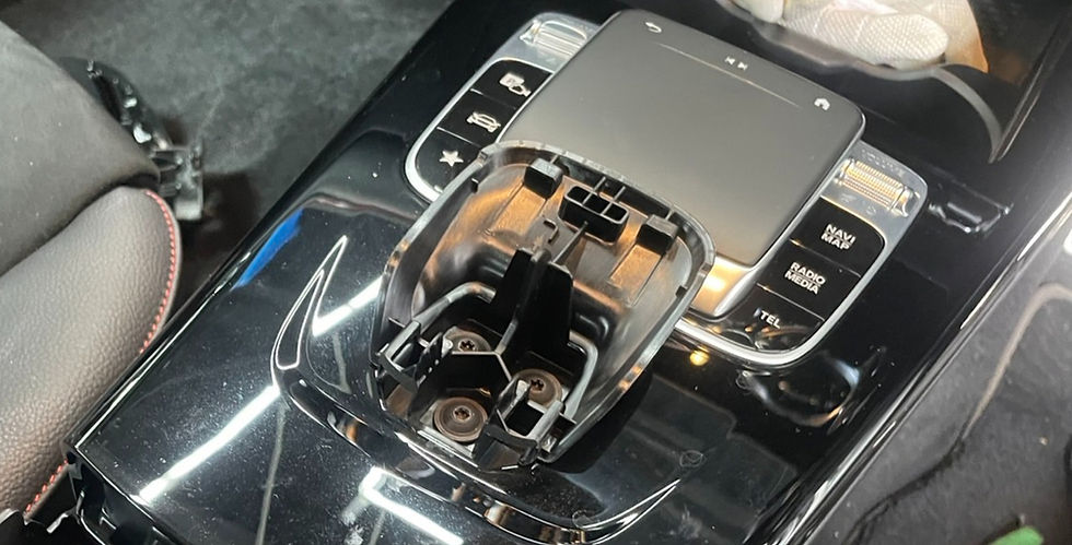 MerecdesBenz/メルセデスベンツ/A180/A200d/W177/メインバッテリー交換/サブバッテリー交換/バッテリー交換リセット