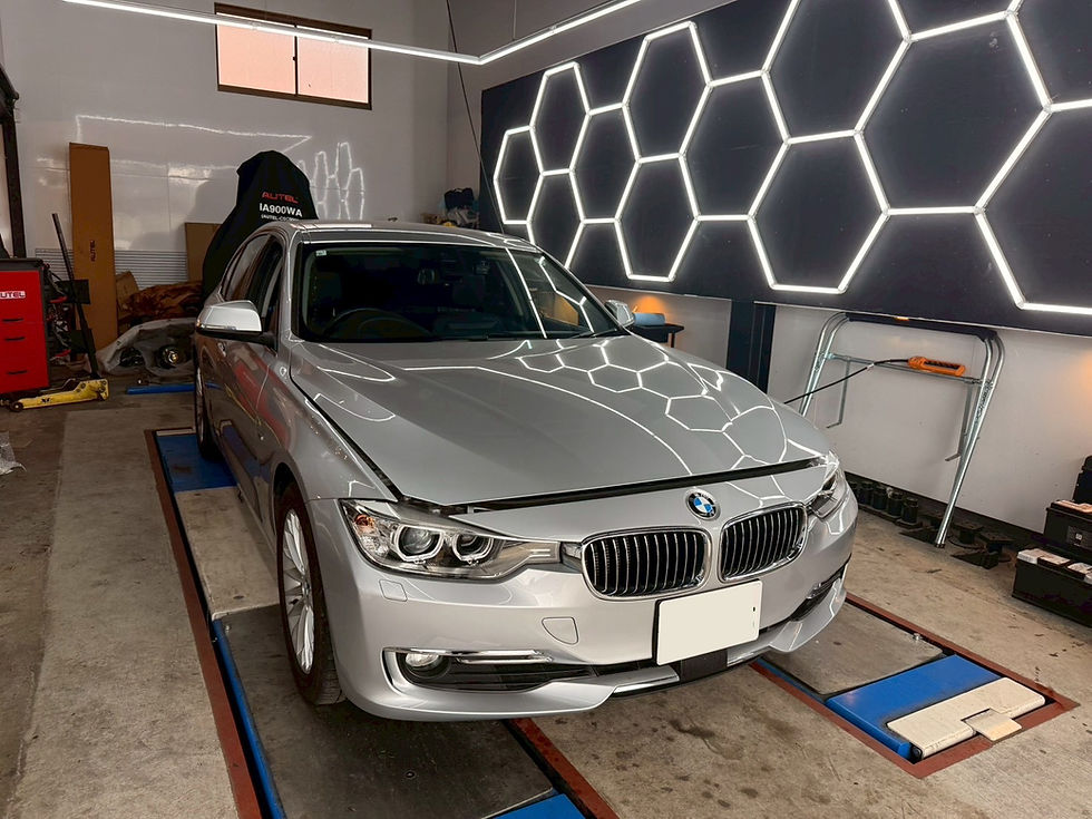 BMW/F30/1年点検/エンジンオイル交換/エアコンフィルター交換/バッテリー交換/ワイパー交換
