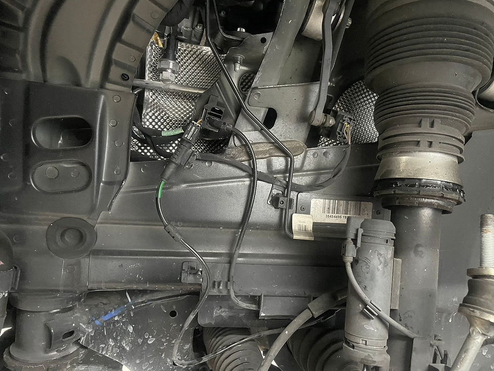 メルセデスベンツ/Mercedes-Benz/GL63/AMG/X166/GL550/エアサス点検/左フロントエアサス交換/エアサスキャリブレーション/ホイールアライメント調整/クーラント漏れ/クーラントパイプ/ホース交換