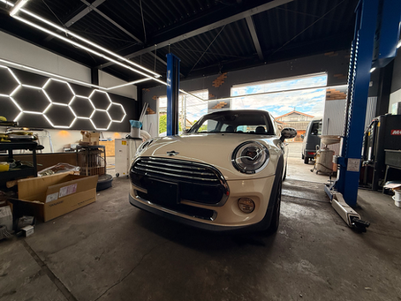 神奈川県大和市からお越しのT様今回エンジンマウントの交換でご入庫いただきました 整備担当BMWマイスター野村