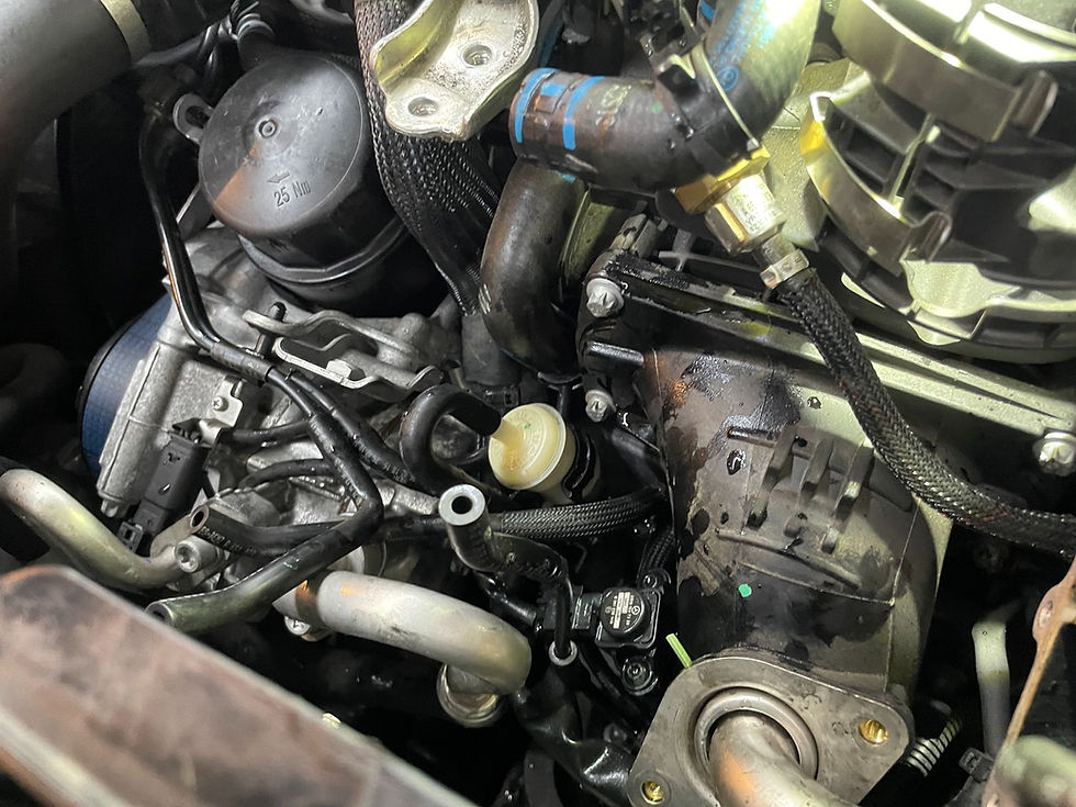 Mercedes-Benz/メルセデスベンツ/W205/C220d/Cクラス/OM651/EGRバルブ交換/EGRパイプ清掃/インマニ清掃/スロットルボディ清掃/煤クリーン/DPF洗浄/EGRバルブ固着/EGRクーラー/煤溜まり/加速しない/エンジンチェックランプ点灯/1速から上がらない