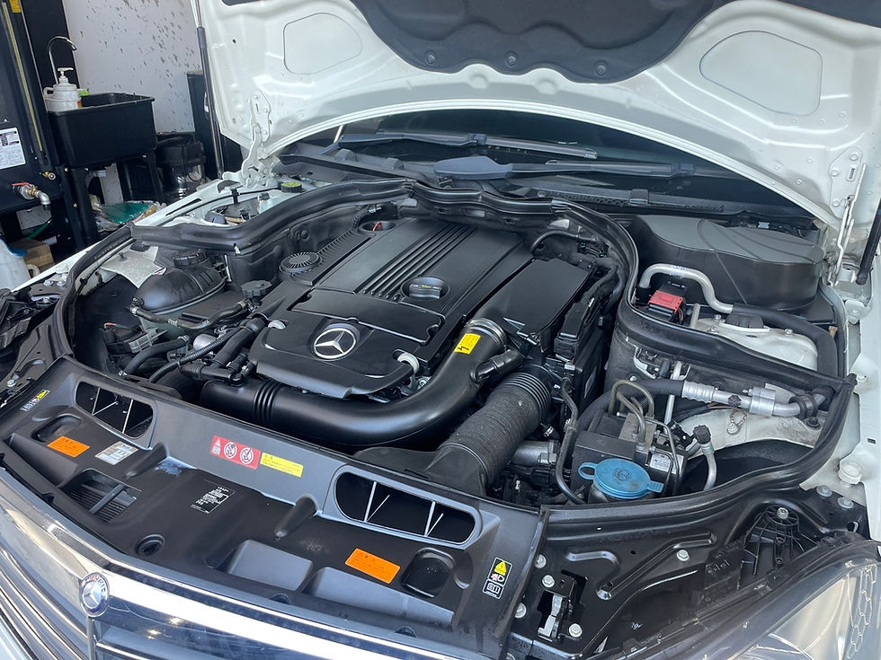 MercedesBenz/メルセデスベンツ/W204/C180/C200/前期後期/SRS警告/ドライブレコーダー起動しない/エアバッグ点検/ドラレコ電源確認/シガーソケット/ヒューズ切れ/運転席エアバッグ