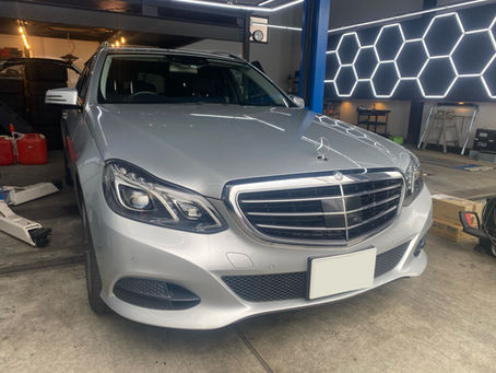 メルセデスベンツ/Eクラス/W212/後期/エアサス交換/車高落ちる/アライメント調整