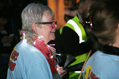 Volunteer 2014 IAMK.jpg