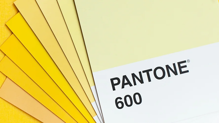 Fyrbtyp Pantone