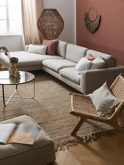 Wohnzimmer mit Sofa