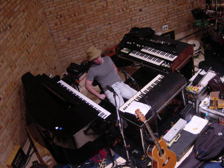 Humberto Keys 2002 ensaio acústico Kid Abelha MTV.jpeg