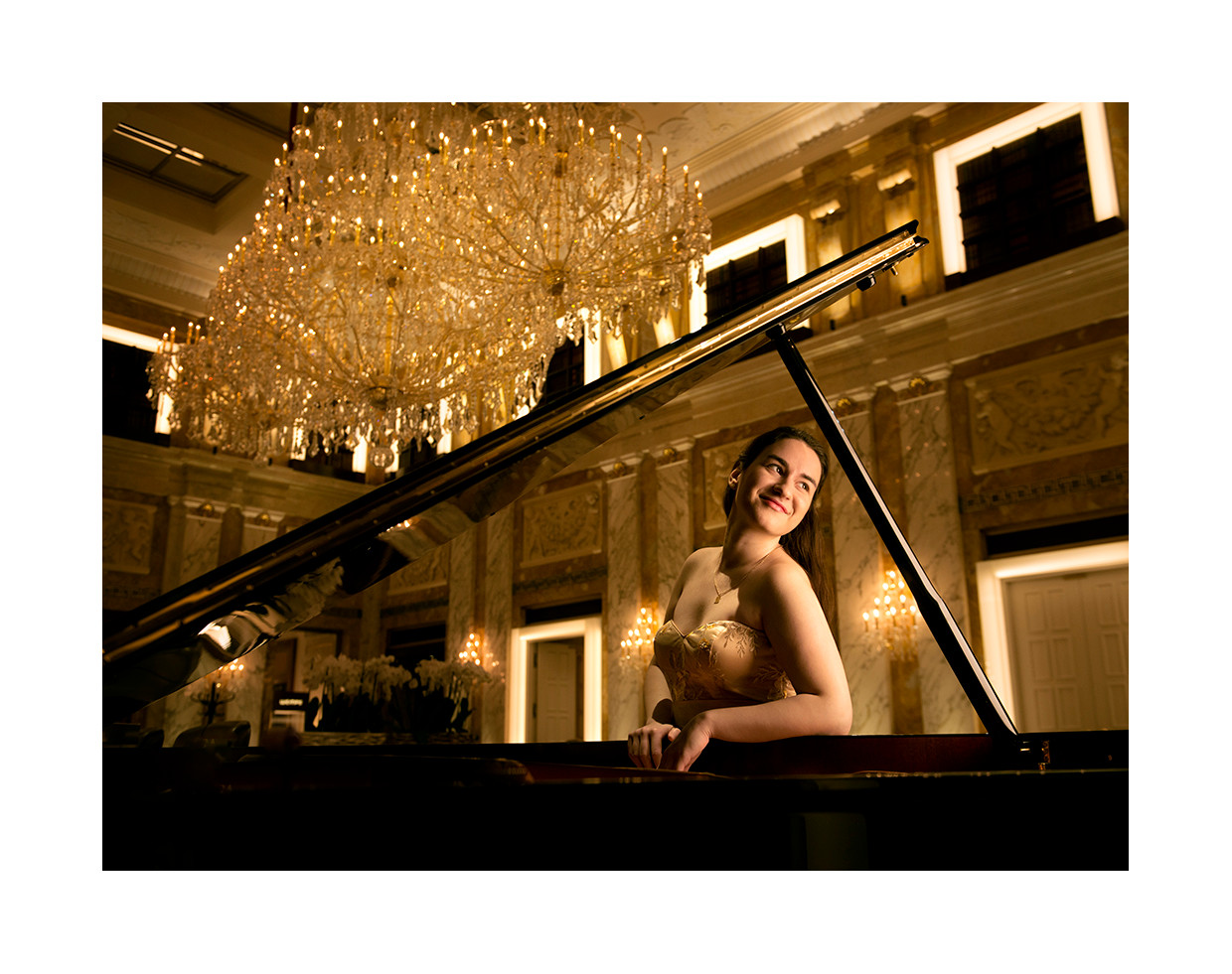 Adela Liculescu - Pianist