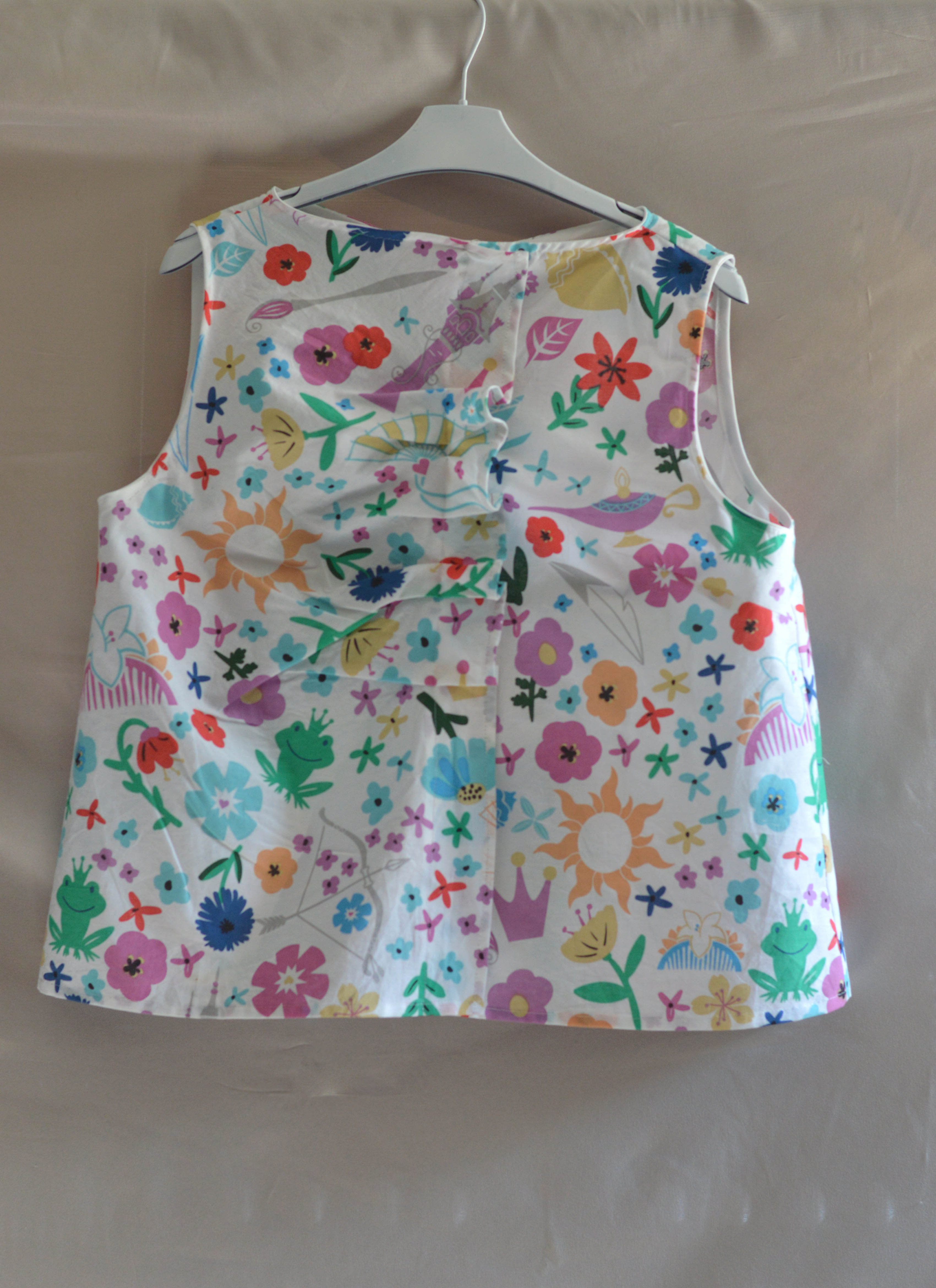 PLEAT FRONT TOP
