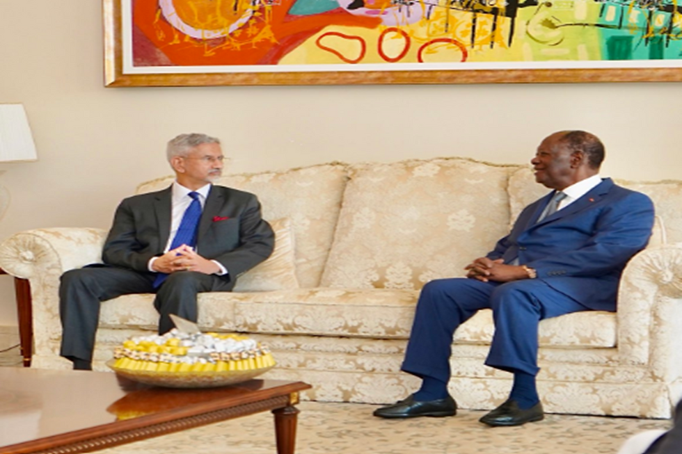 Dr S Jaishankar with President Alassane Ouattara of the Republic of Côte d’Ivoire