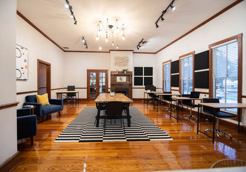 Open co-working. Build to help you thrive.
Fort King Location.