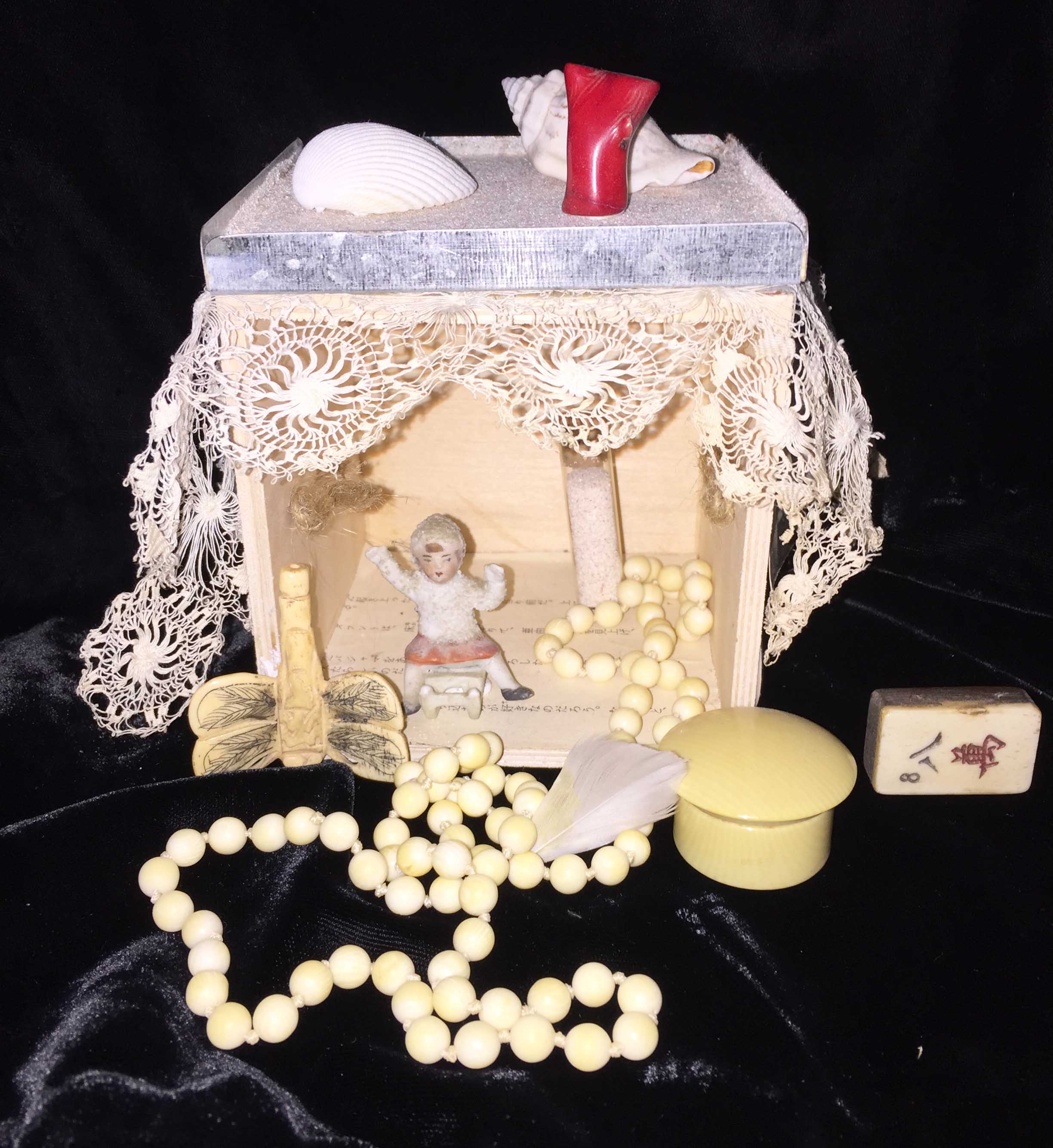 CZs Tiny Altar