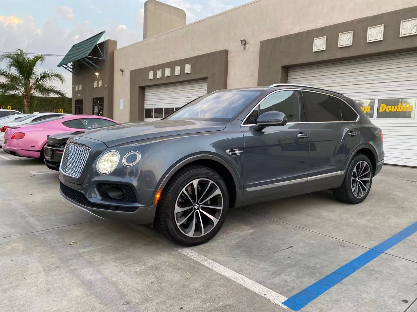 2017 Bentley Bentayga  AWD