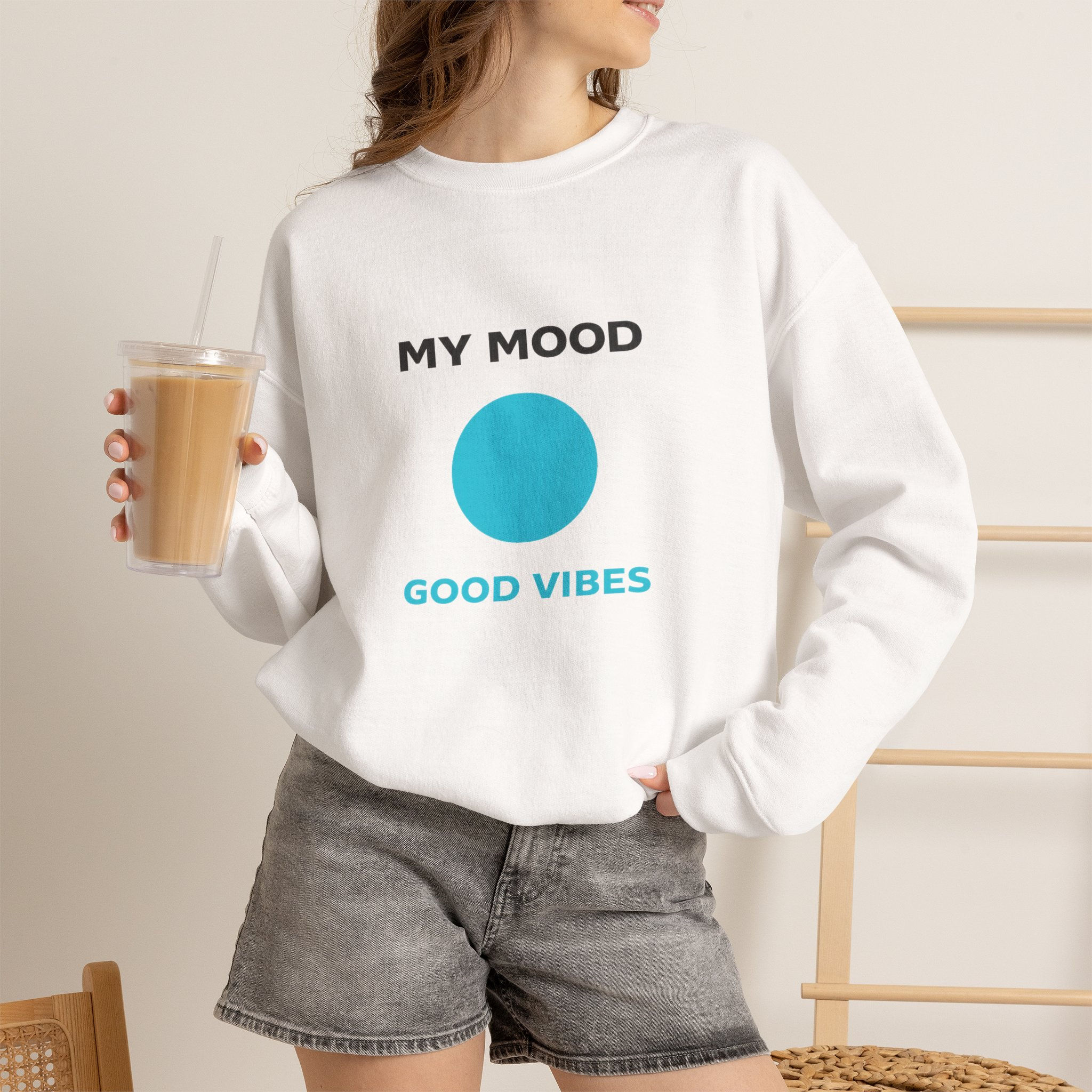 "Good Vibes" blue circle C/nk l/s Sweatshirt. "Mood Top Collection"