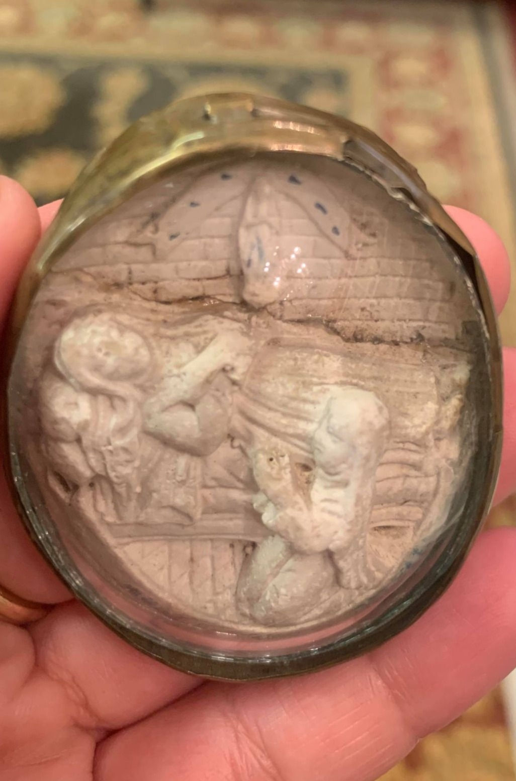 RR26- French Handcarved Meerschaum/Relief