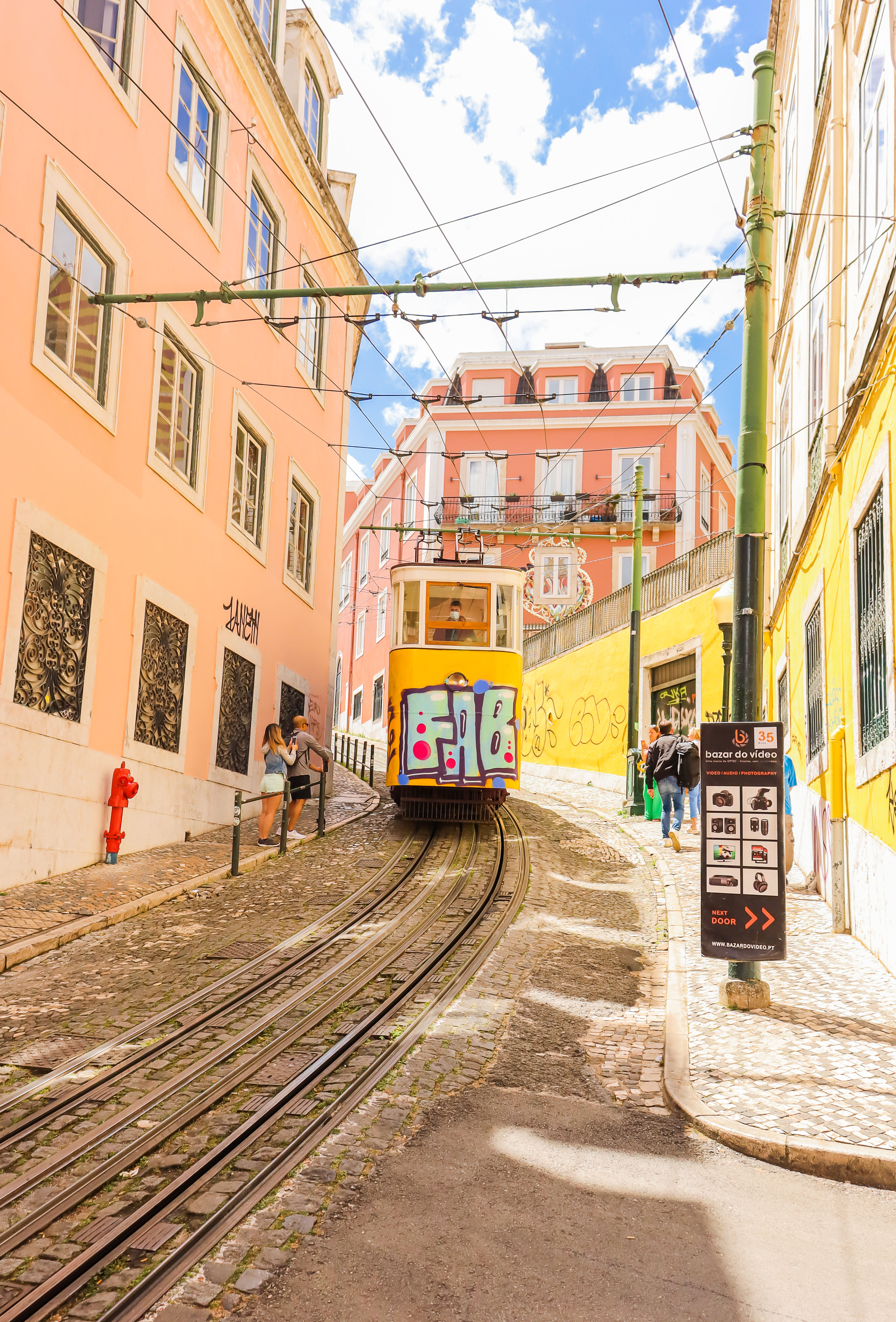 Entre trilhos e cores – Lisboa Viva