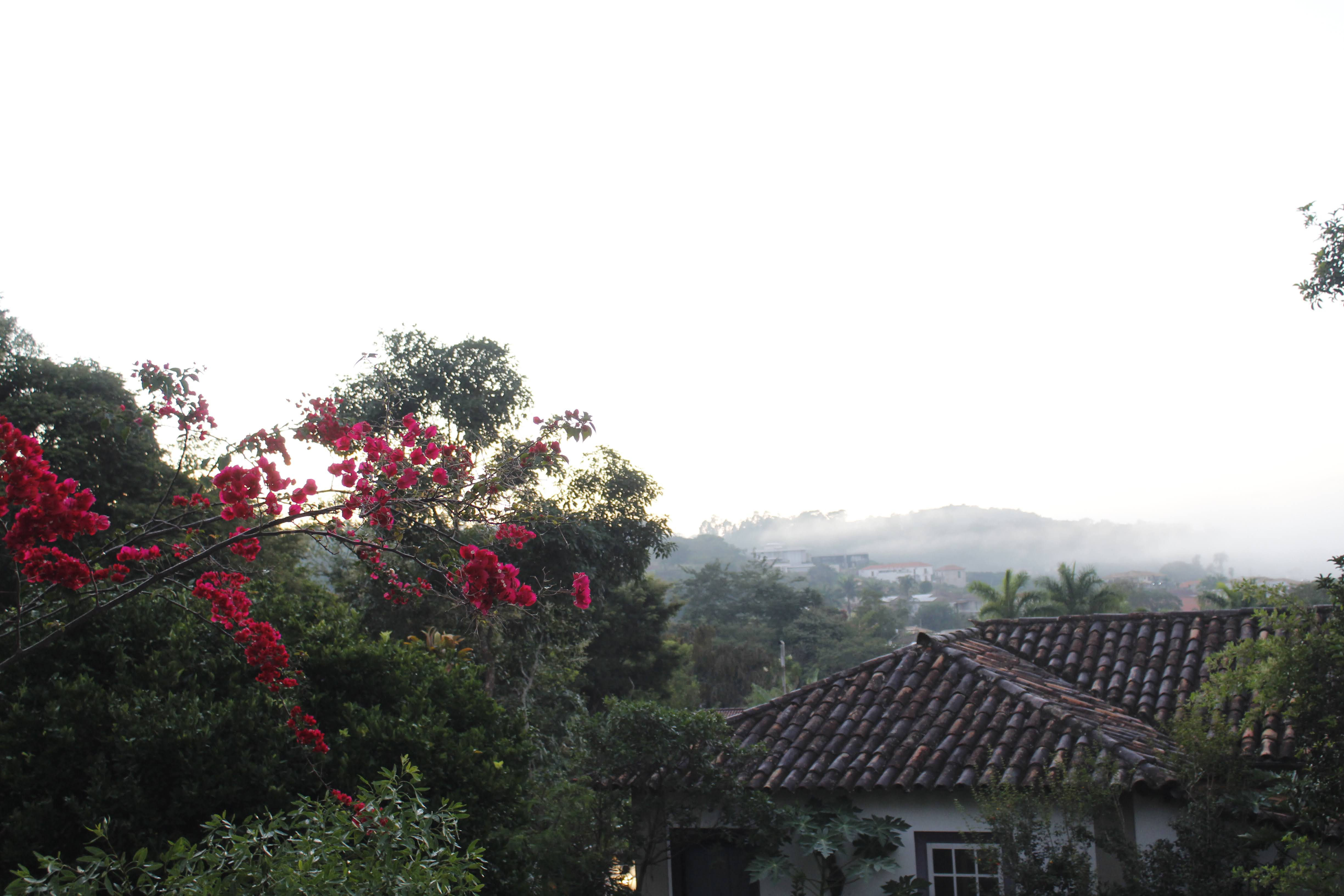 Amanhecer com nuvens em Tiradentes