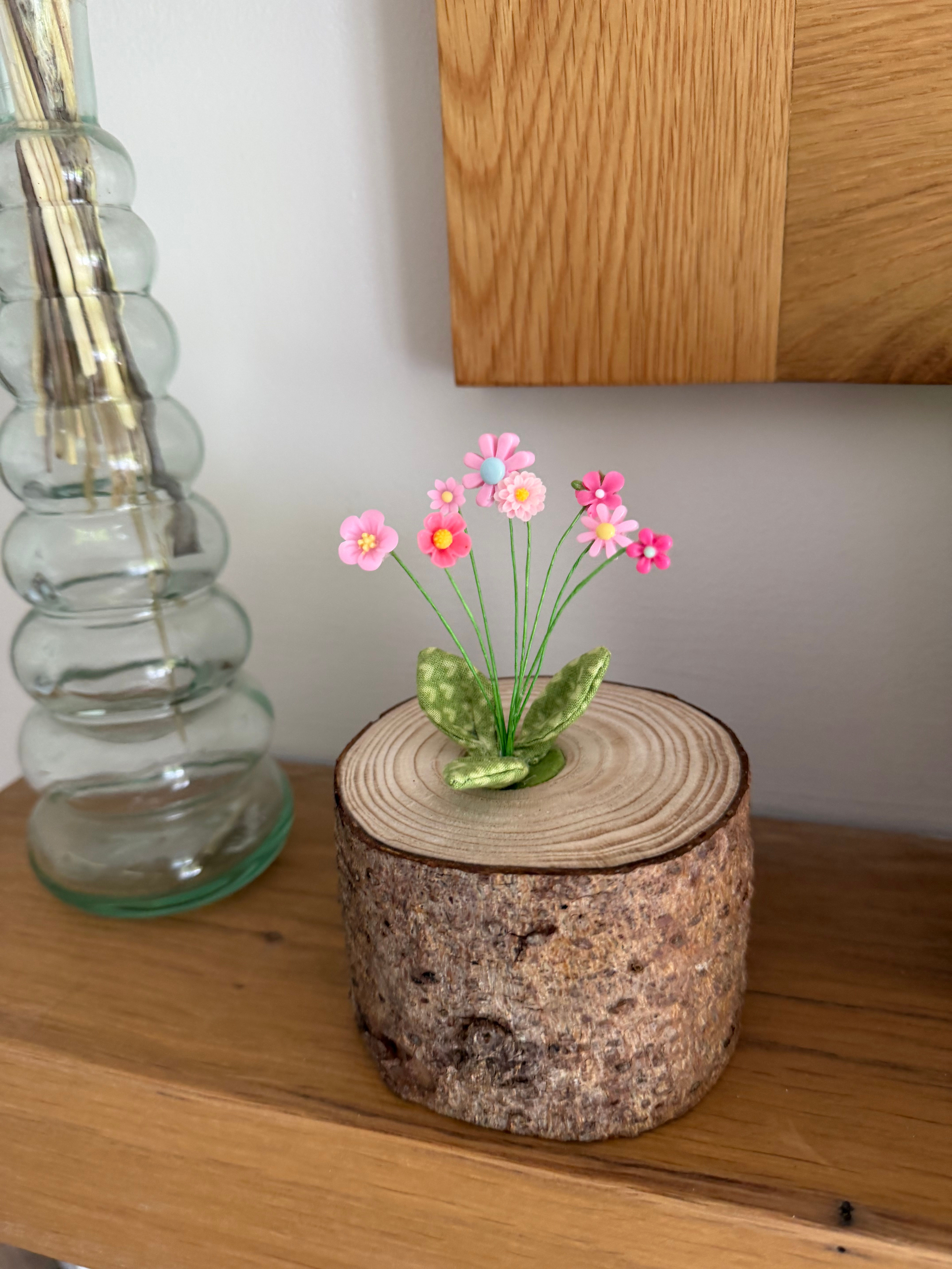 Pink Daisies Log