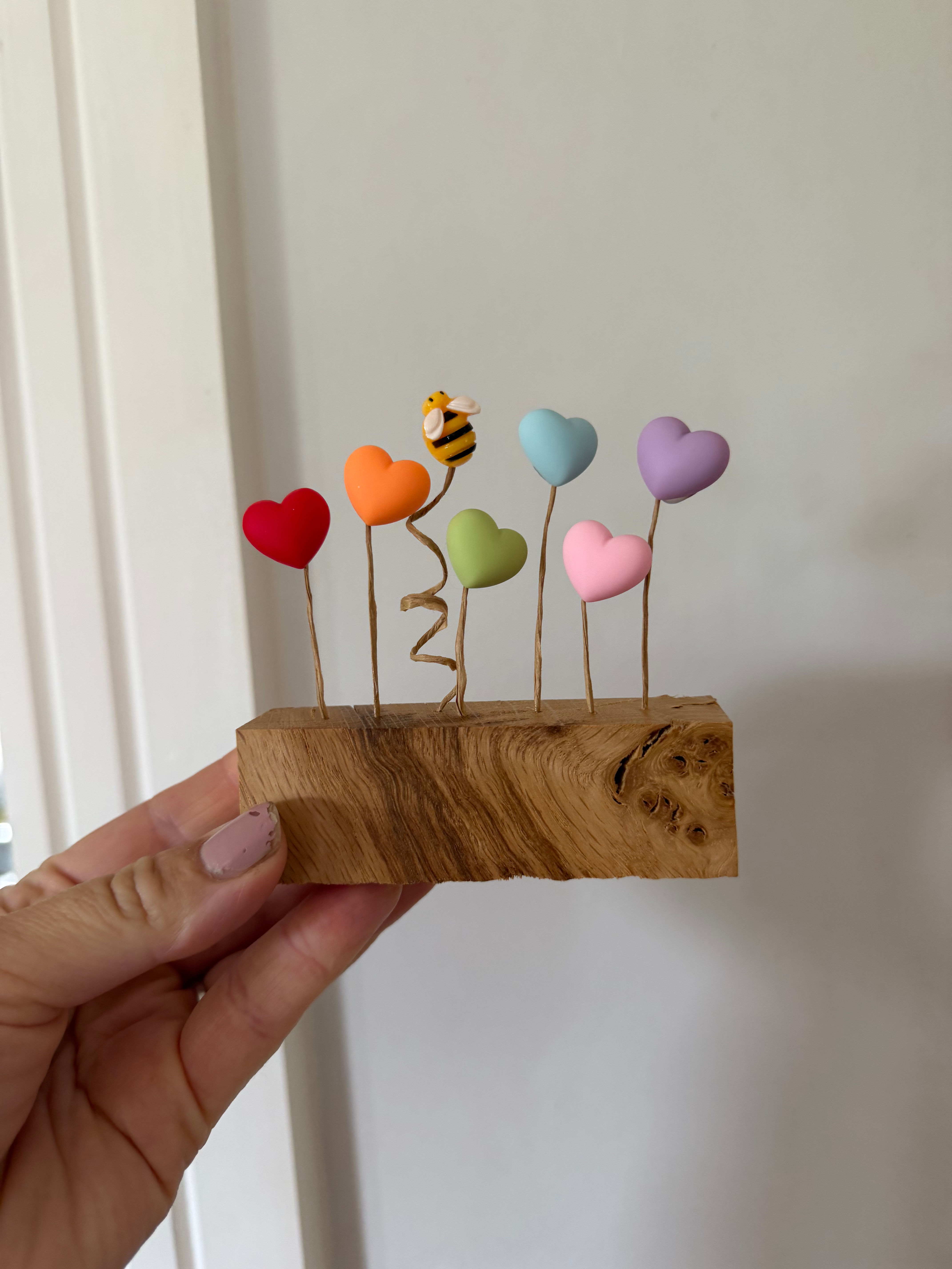 Rainbow oak bee love