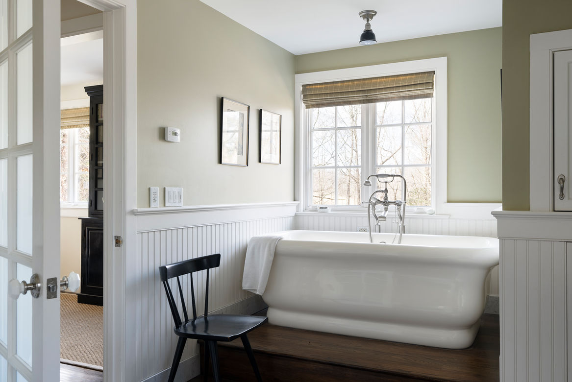 Bathroom with soaking tub