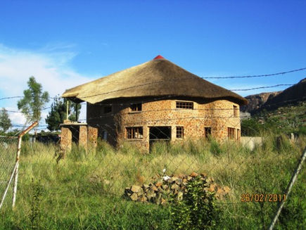 Maseru – Lesotho, og en uge med avis og 2 gange i radioen. -Men lyt til “bloggen”