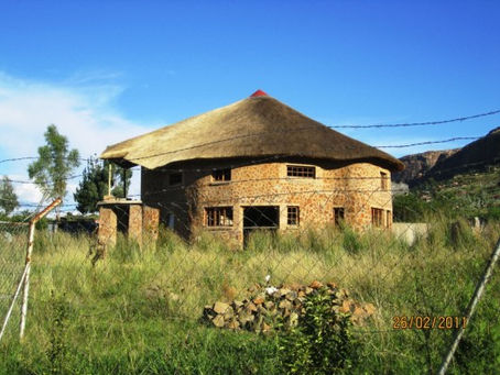 Maseru – Lesotho, og en uge med avis og 2 gange i radioen. -Men lyt til “bloggen”