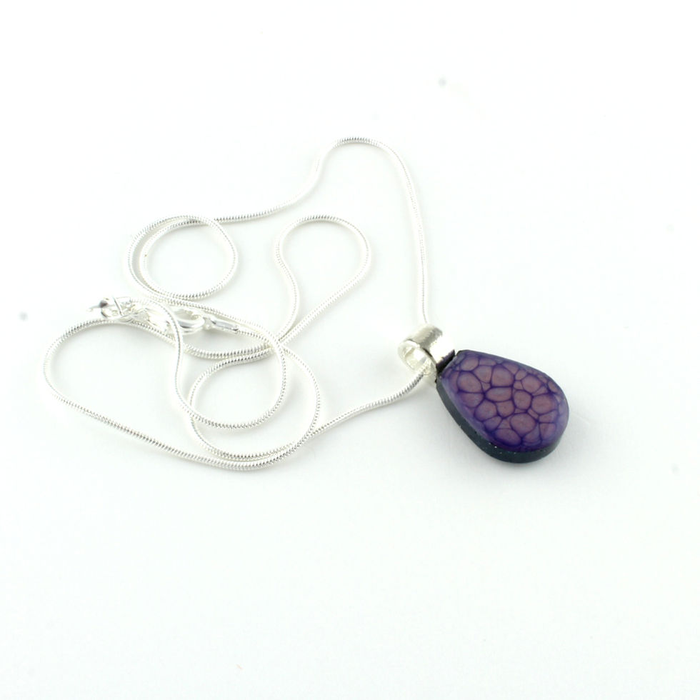 Thumbnail: Small Resin Necklace