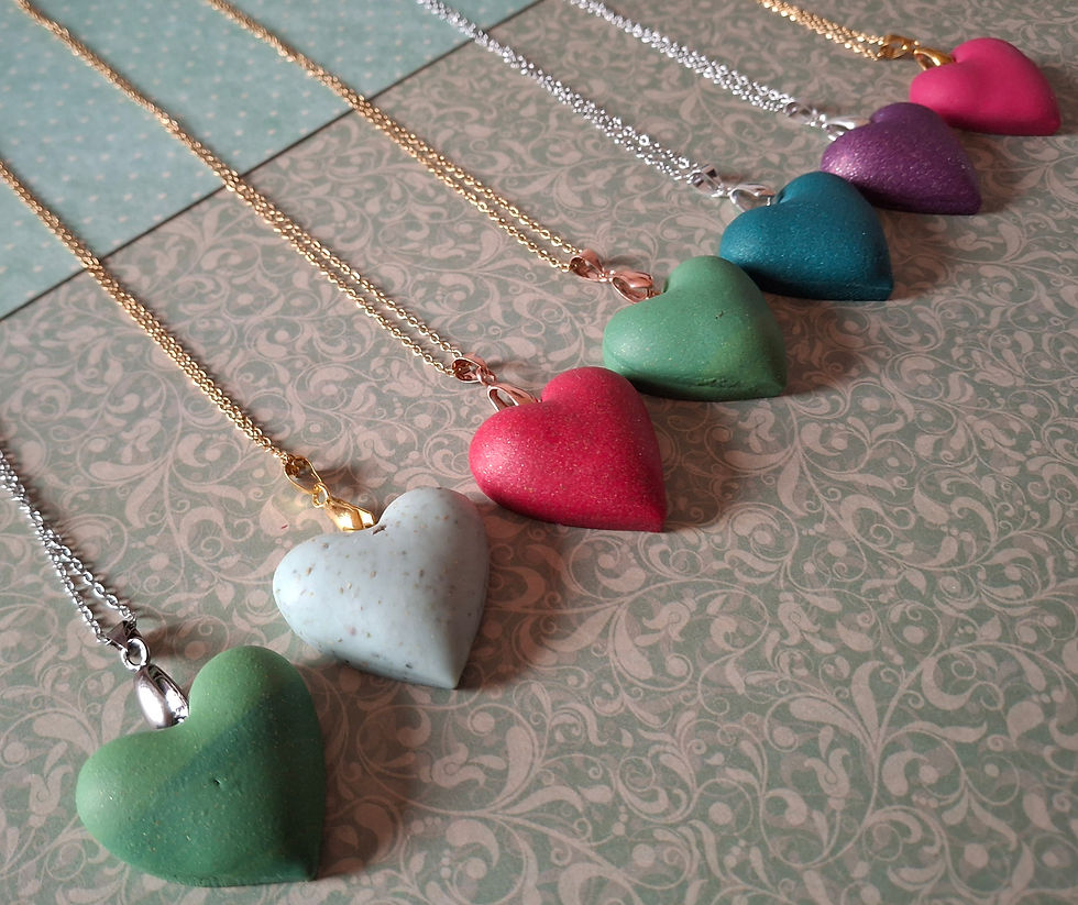 Thumbnail: Beautiful heart necklace size L