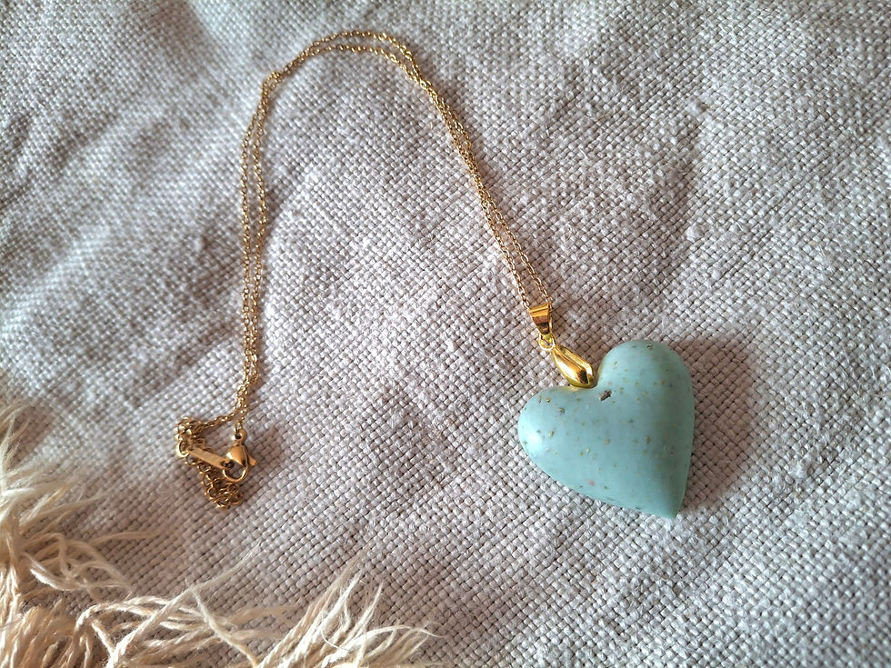 Thumbnail: Beautiful heart necklace size L