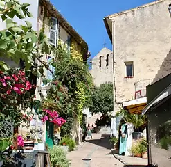 tourisme-var-village-du-castellet-medieval.webp