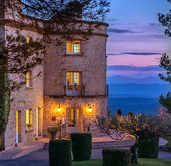 la-bastide-de-tourtour-chateaux-du-var.jpg