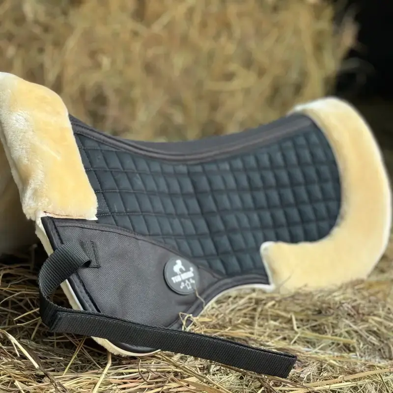 Sheep skin pad black
