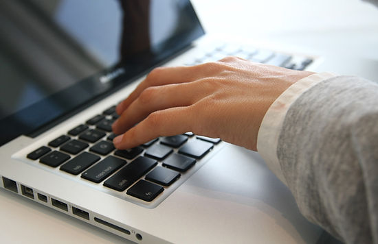 Online Remote Notarization on Laptop