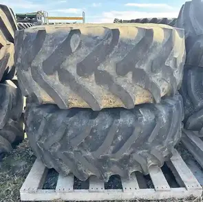 650/75R32 Firestone Floater Tires