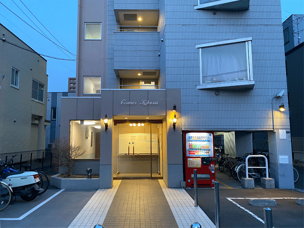 マンションエントランス