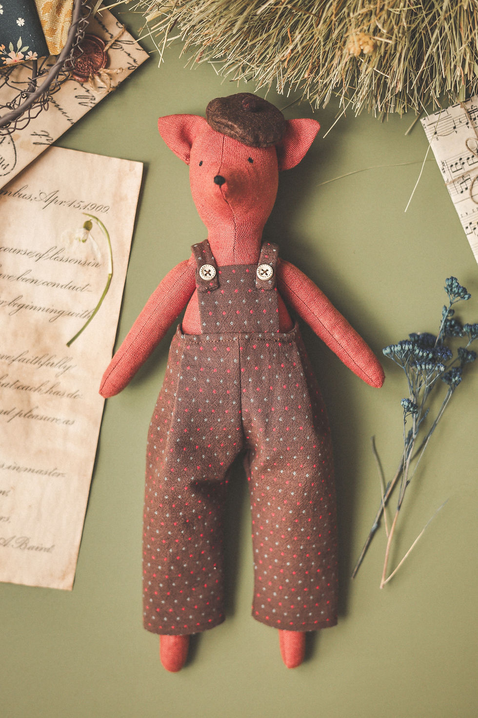 Thumbnail: Happylabtoys - Mr. and Mrs.Fox Sewing Pattern & Tutorial