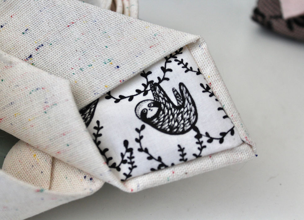 Thumbnail: Ivory Speckled Linen Necktie with Sloth Lining