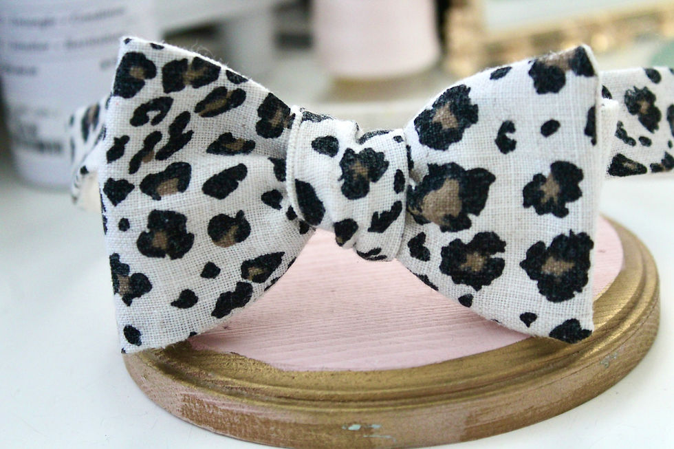 Thumbnail: Leopard print bowties custom