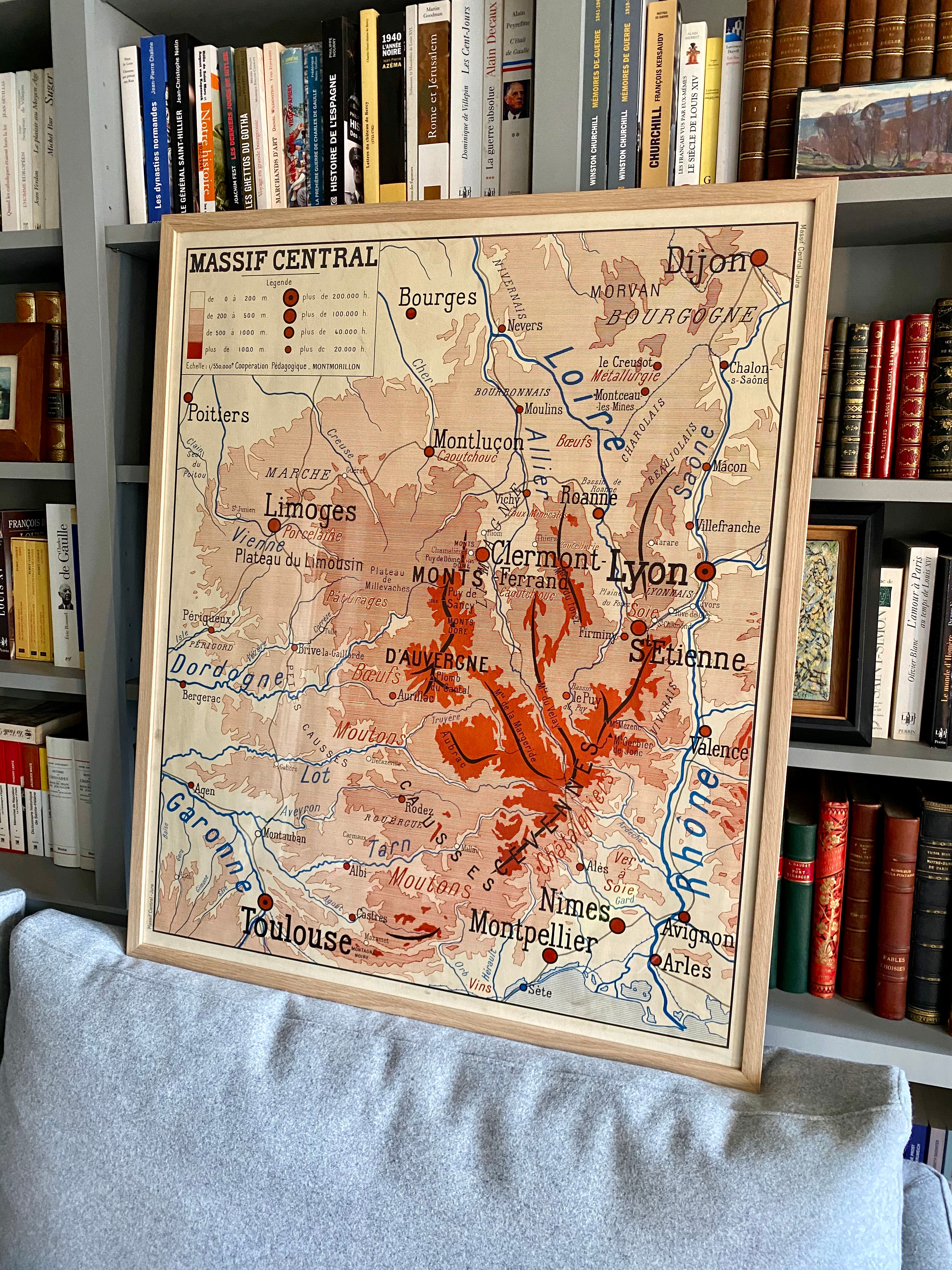 Beautiful school map from the 60's: France, The Massif central