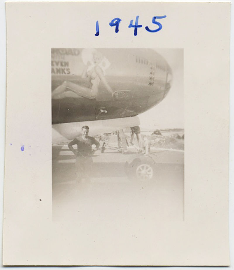 Thumbnail: THREE TINY PHOTOS MEN SOLDIER BUDDIES in GRASS SKIRTS BOMBER NOSE ART WWII GAY